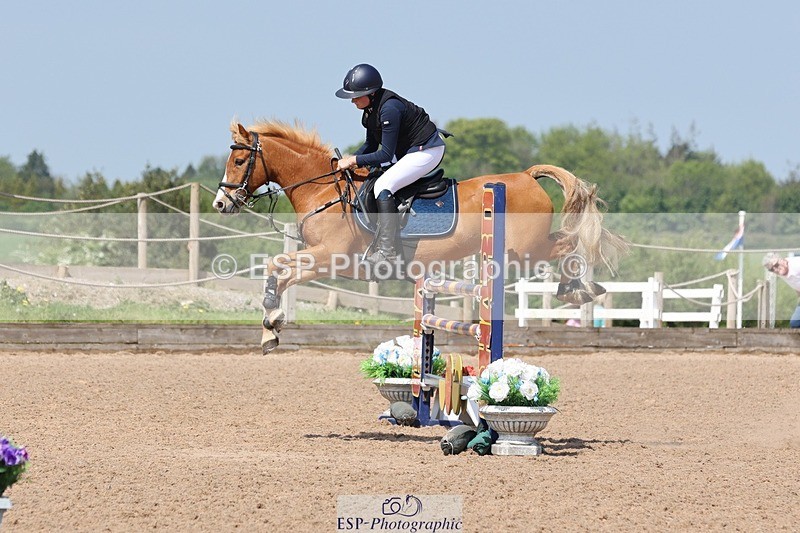 250503-121219-00967 - Cls 9 Pony Foxhunter and 1.10m Open