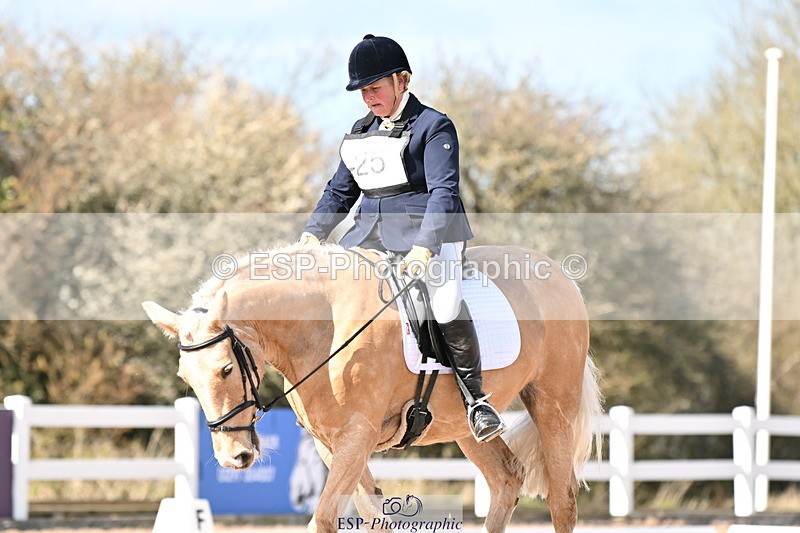 240324A-134142-03469 - Novice 28, 13.00 to 14.00