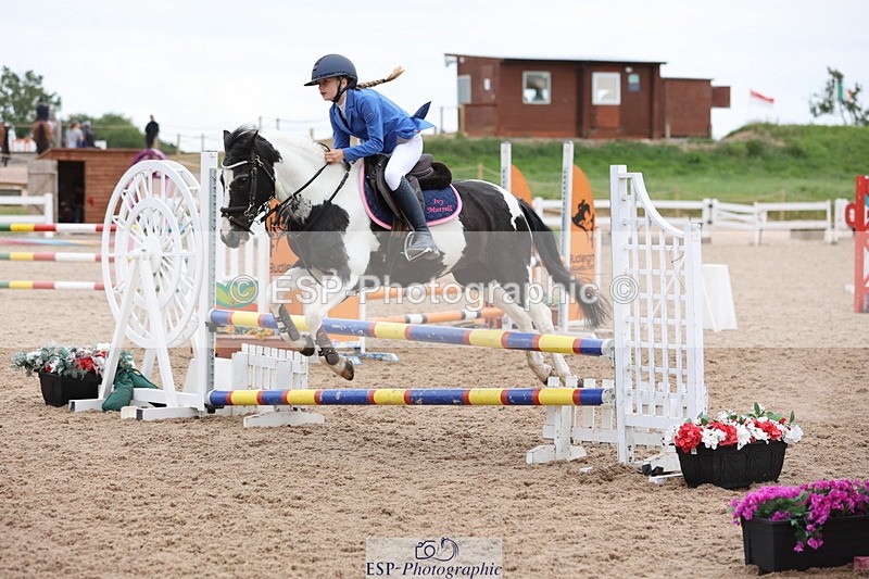 240630A-180554-16293 - Cls 28 Stepping Stones 128cm + 138cm