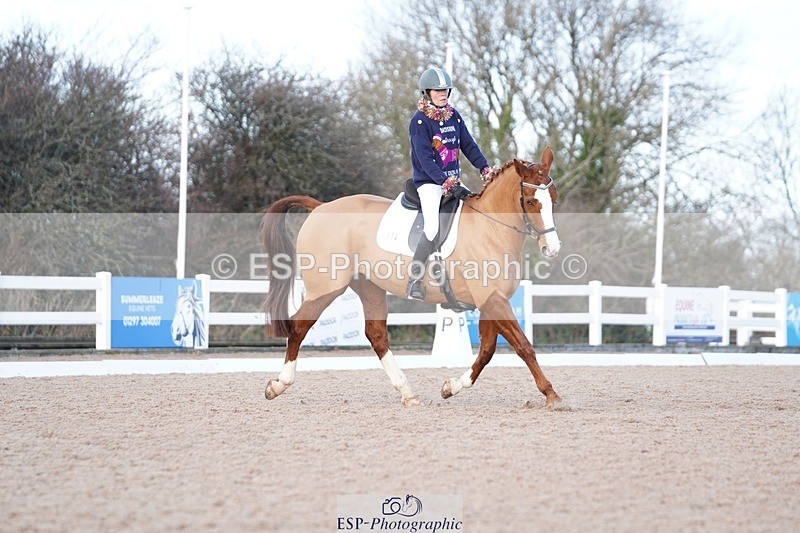 241214-132416-00611 - 134-Melanie.Haslock-Minnie.I