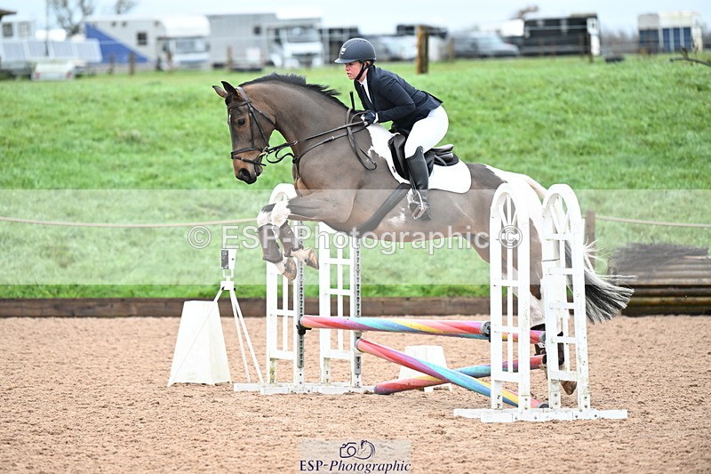 231203A-100112-00304 - Cls 14+15 Club and Schools 70cm