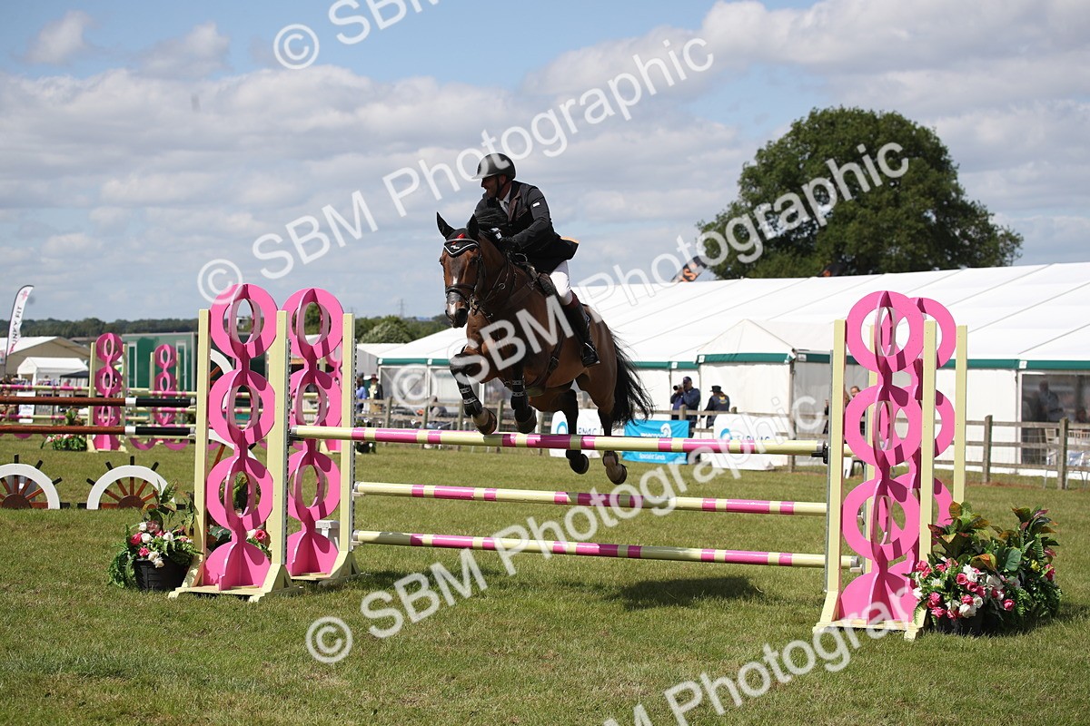 SBM_17363 - Class 208 - Senior Foxhunter 1.20m Open