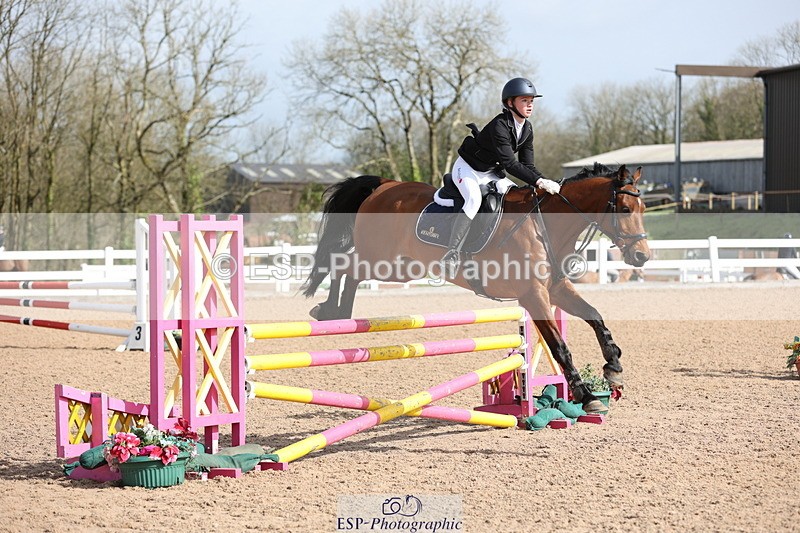 240406A-105529-02917 - Cls 20 British Novice and 90cm Open