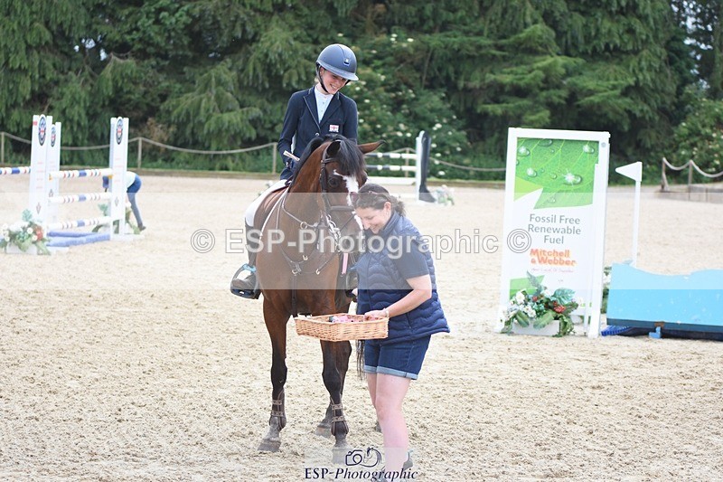 230618-144044-12662 - Cls 20 Pony Foxhunter 2nd R Jump Off's and Pres