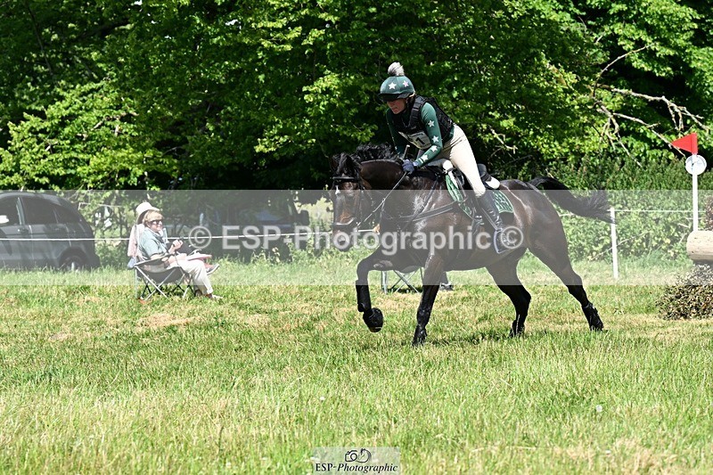 240629X-120232-2343 - 051-Marie_Webber-BENNY'S_DOUBLE_DIAMOND