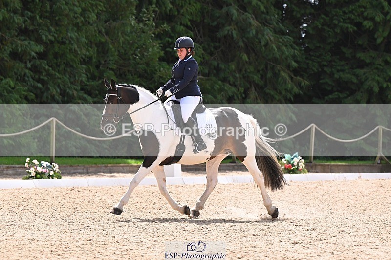 240809-114936-00592 - 228-Lauren.Picknett-Bonnie.V