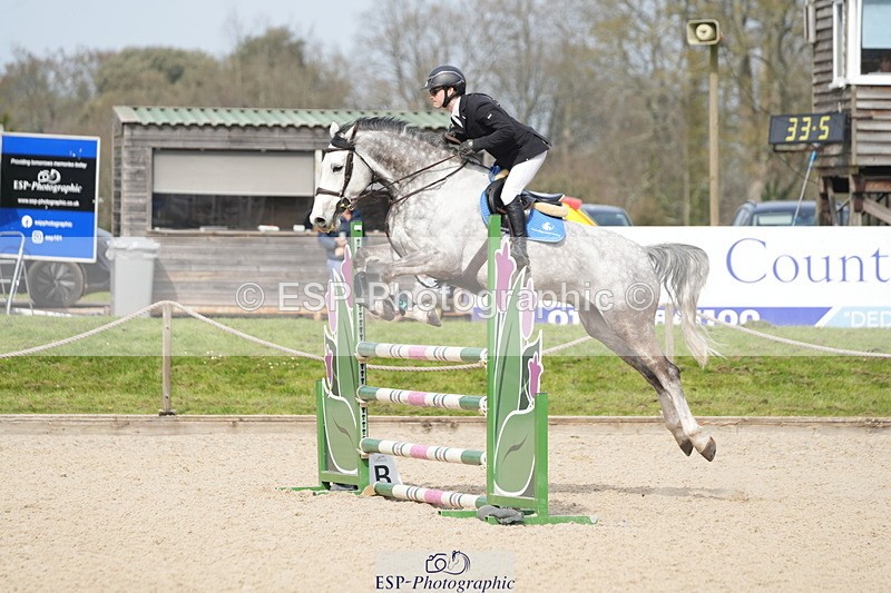 260322A-131309-01807 - 12 Newcomers 1m 10 Open