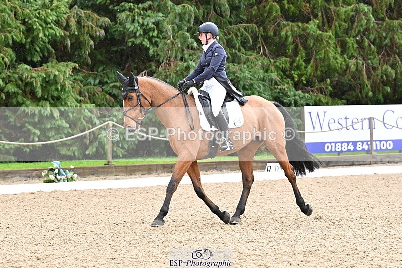 251023A-122738-01923 - C-236-Jess.Falle