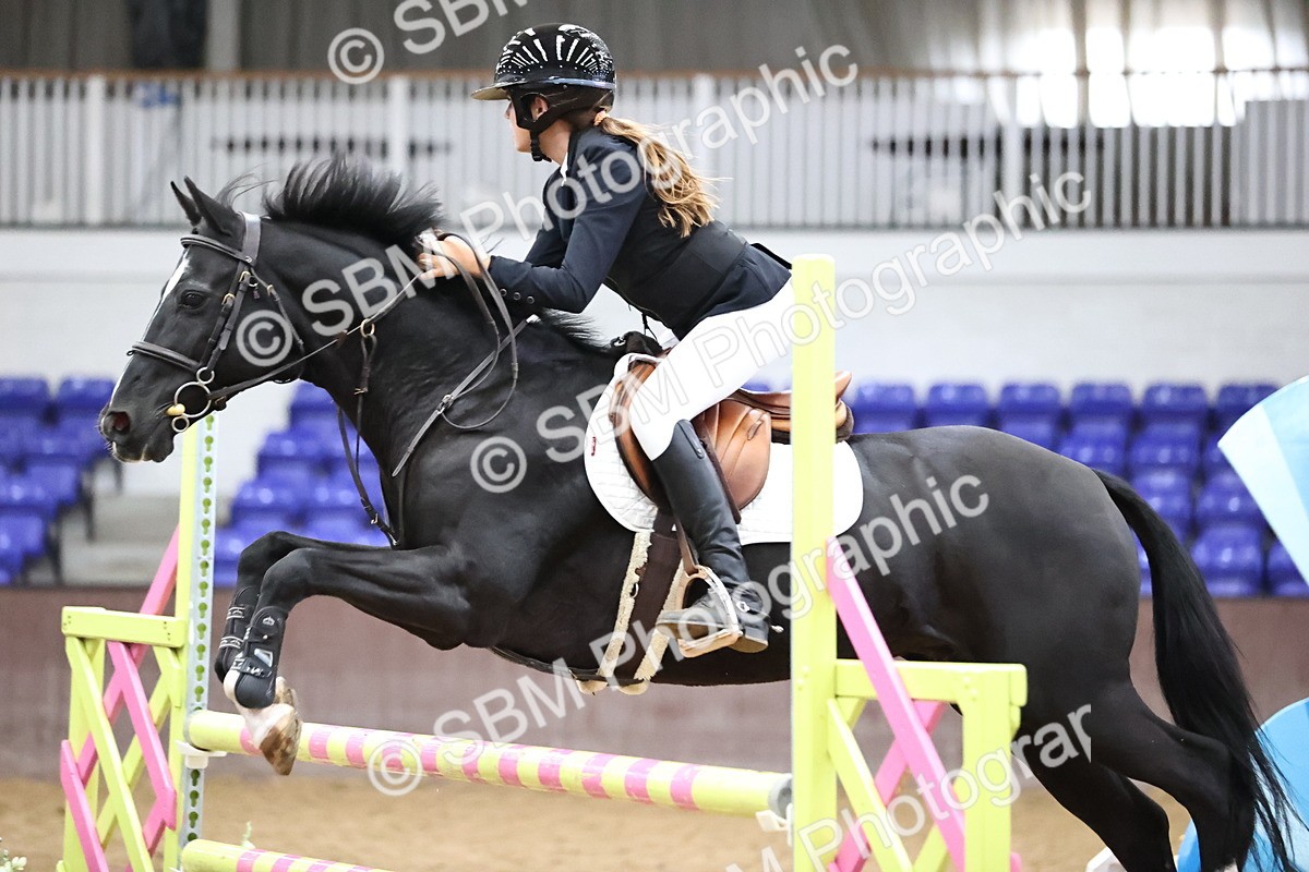 SBM_001154 - Class 5 - Blue Chip Pony Newcomers 1.00m Open