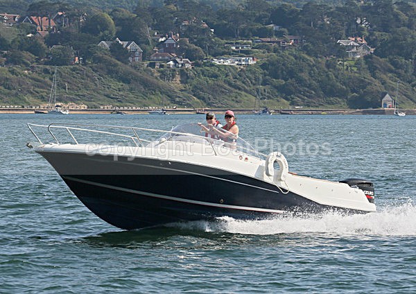 120726 GREAT WHITE SHARK WT7A9496 - Motorboats - Open
