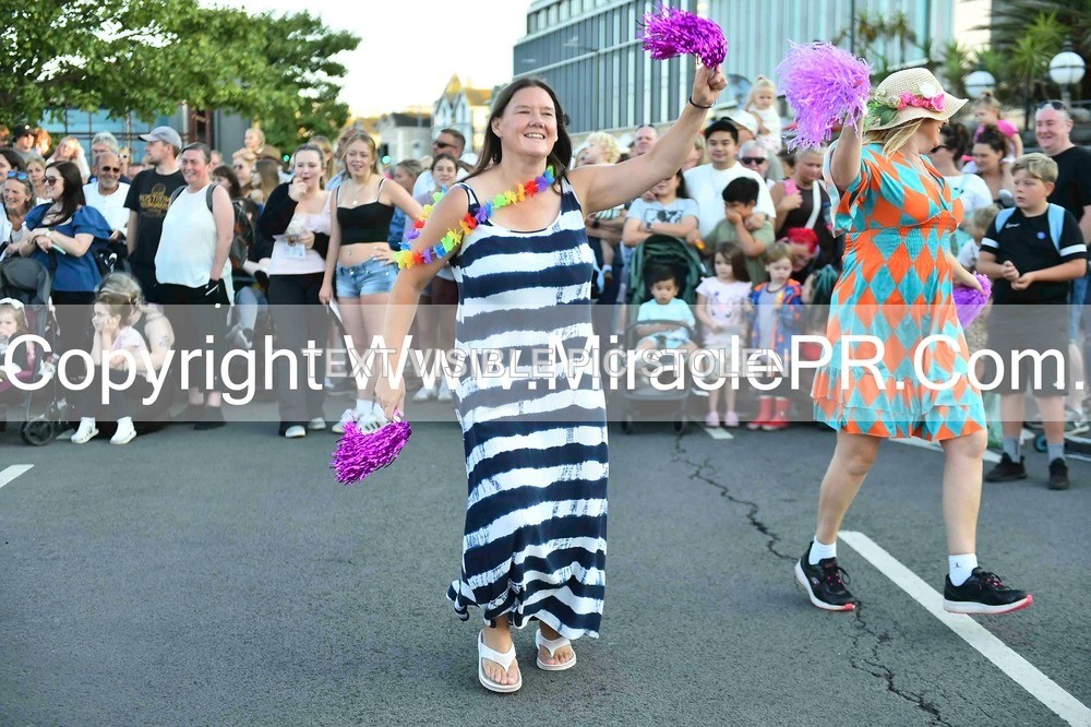 SH4_3642 - Carnival Procession.