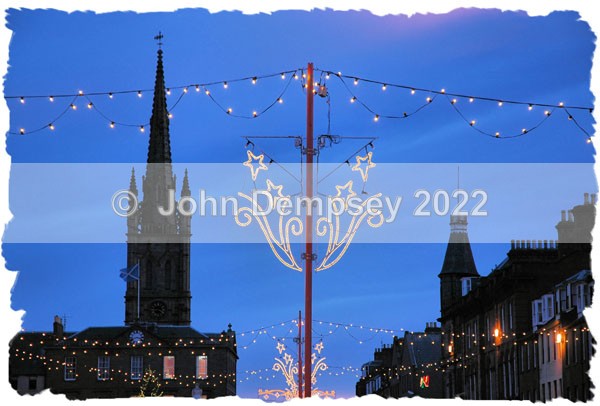 New High Street Lights - Christmas in Montrose