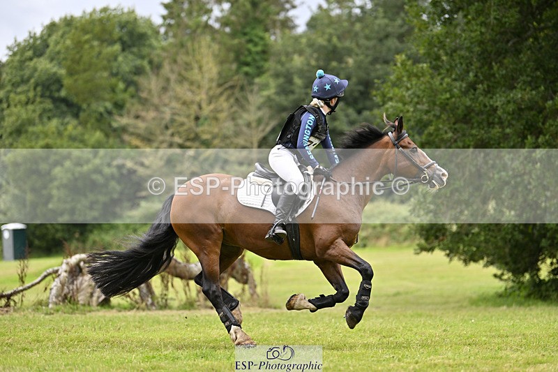 240825X-163408-37552 - 80cm XC 16.30 to 17.30