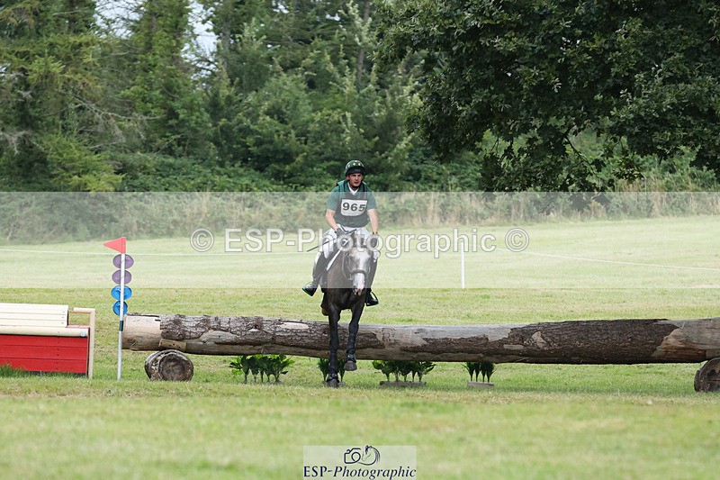 240825X-180015-38457 - 80cm XC 17.30 to End