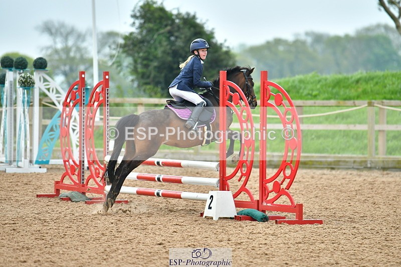 230513A-091601-00081 - Cls 11 Stepping Stones 128+138cm