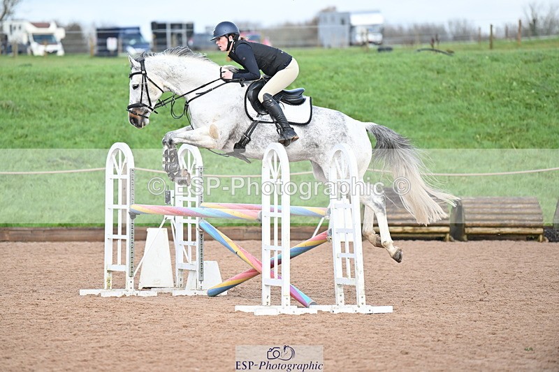 231203A-123849-01186 - Cls 20+21 Club and Schools 1m