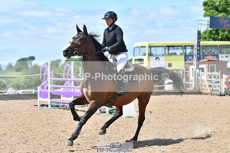 240609A-133405-05687 - Cls 18 Snr Newcomers and 1.10m Open