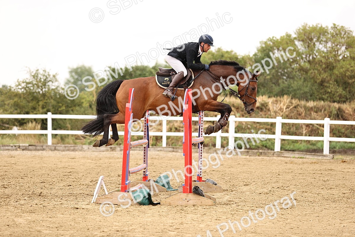 SBM_026504 - Class 12 - Amateur Championship Qualifier 1.05m