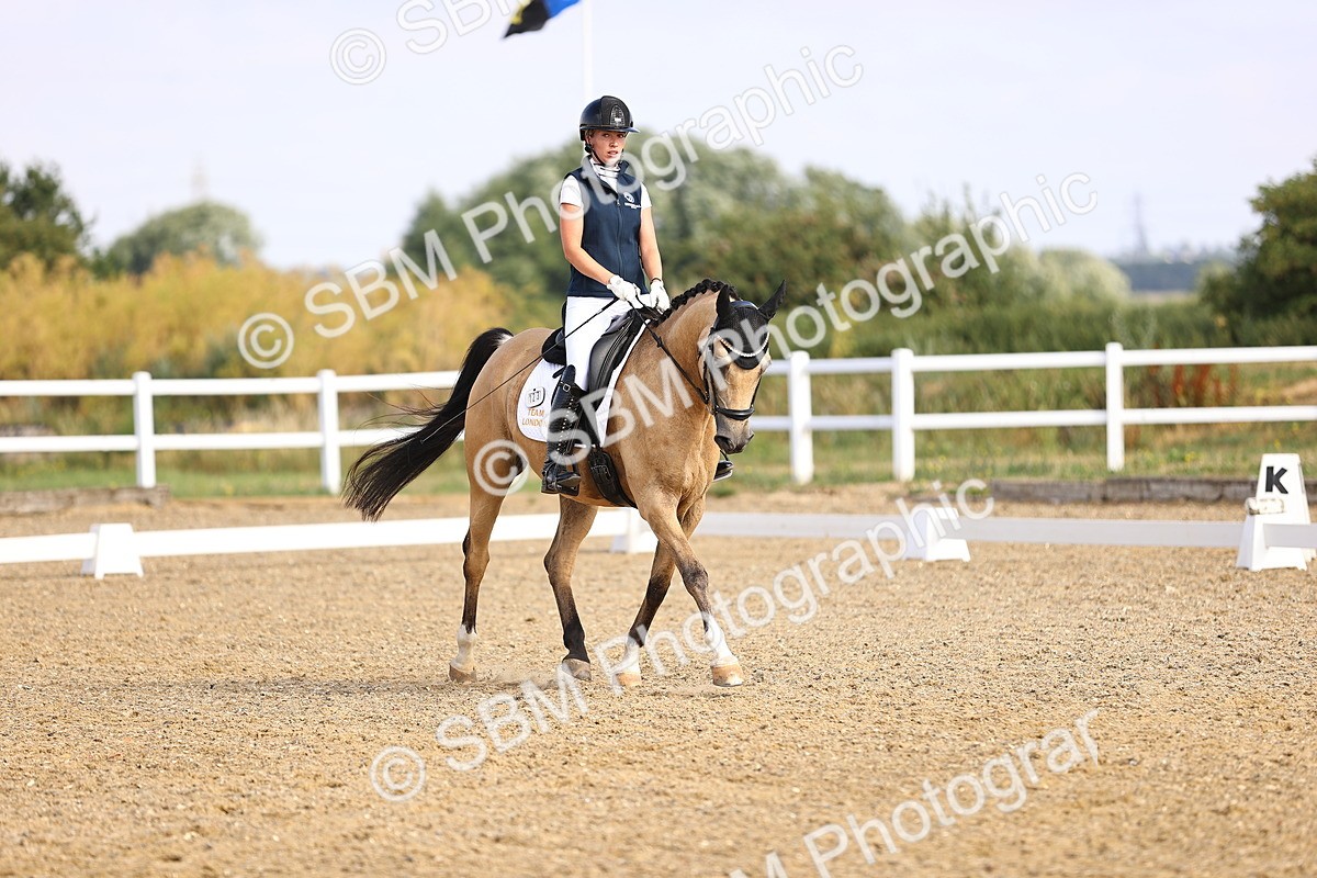 SBM_008552_Novice 5 - 830-933 - Hannah