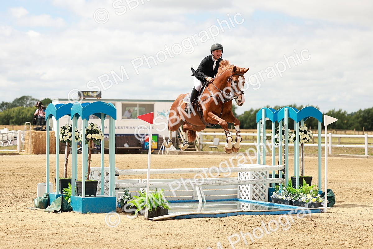 SBM_018416 - Class 21 - Senior Newcomers Championship 2d Rd