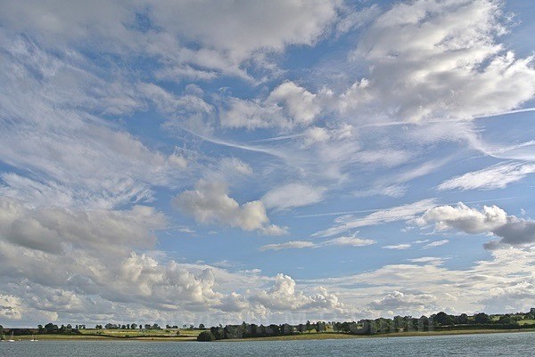 Rutland Water Sky - LANDSCAPES & TREES