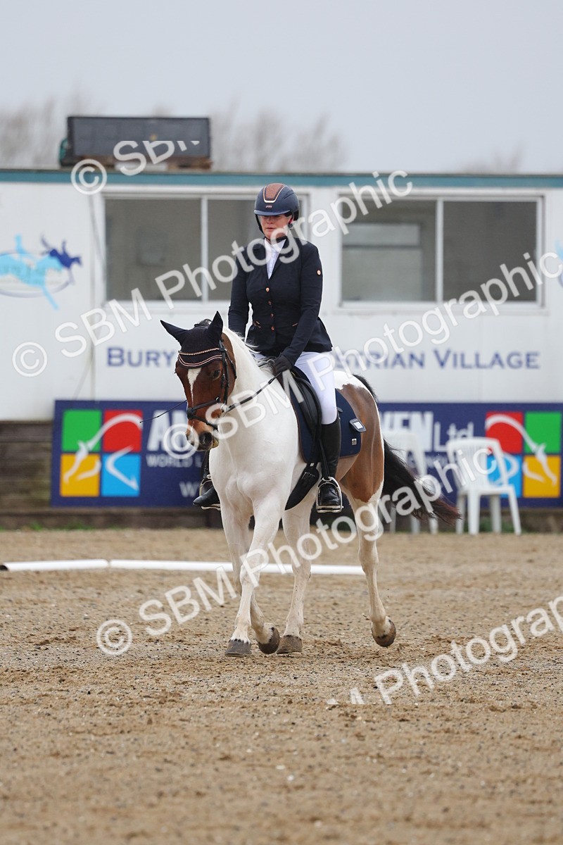 SBM_002899 - Class 6 - Novice 4