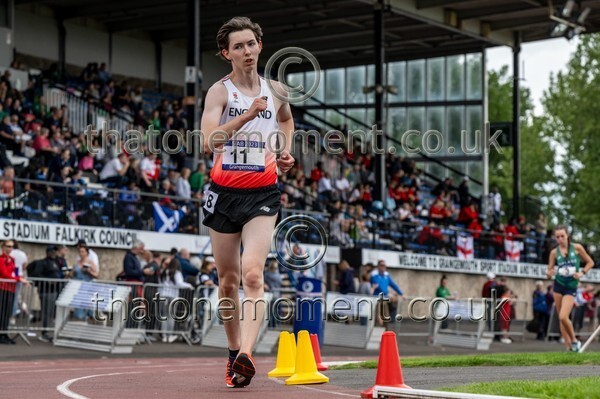 SIAB23-913450 - Track Male Set One