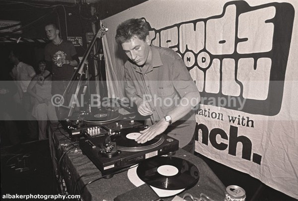 19 peter-parker - Friends & Family @ the-roadhouse 18.11.00