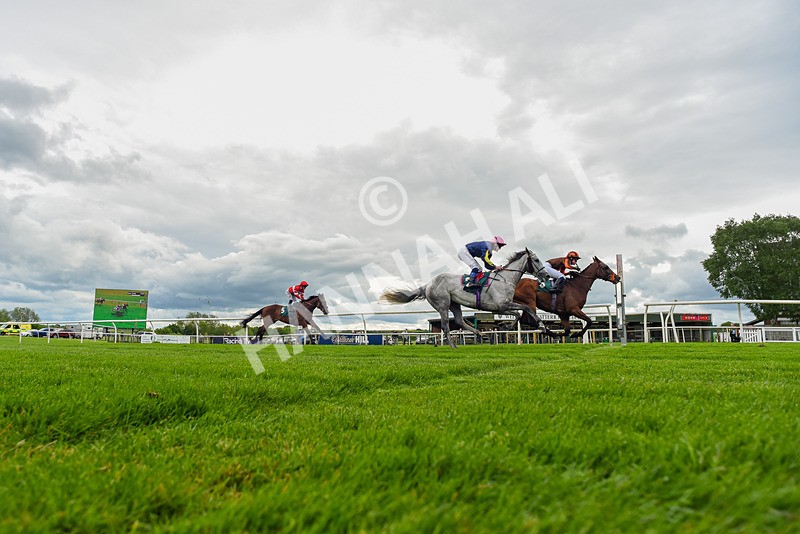 210526-Race 4-Analogical-2704 - Race 4 15.40pm Get Raceday Ready Handicap
