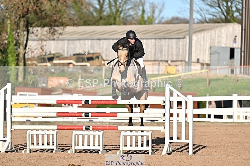 251119-142454-00548 - Cls 5 Foxhunter and 1.20m Open