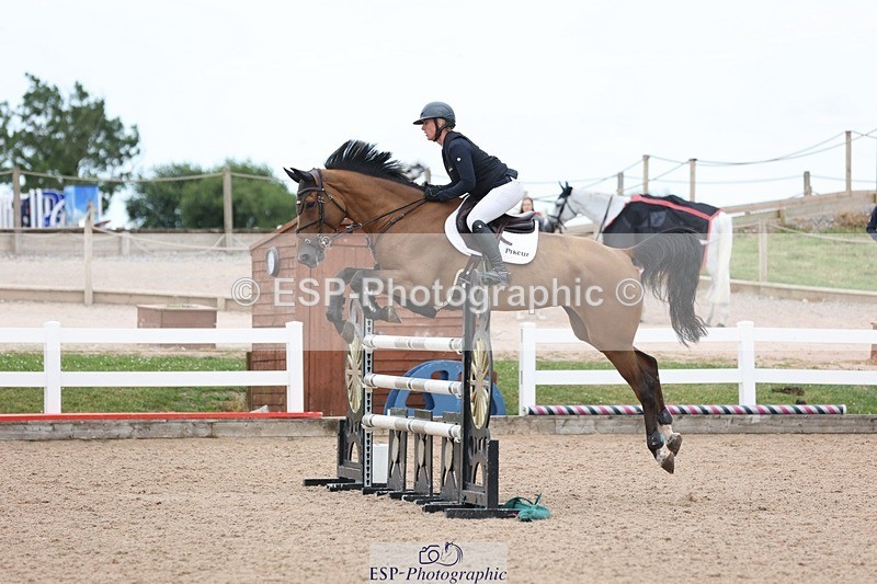 250625-153408-01454 - Cls 6 Foxhunter and 1.20m Open