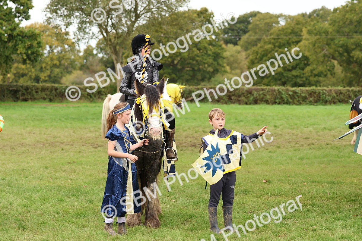 SBM_61689 - S37a - Fancy Dress Showing