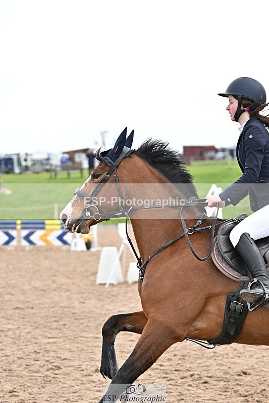 250414-112419-00502 - 90cm Round 1