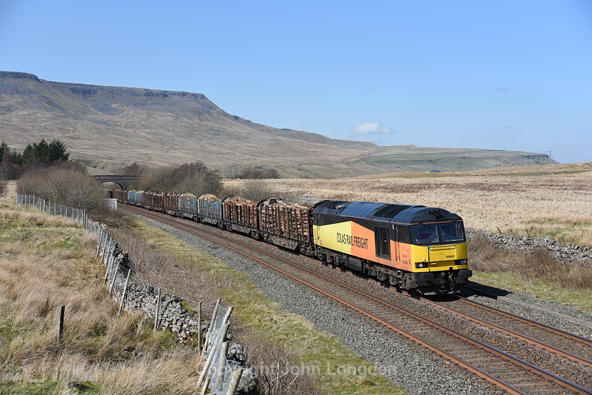 JL - 19.4.18 60085 6J37 Carlisle - Chirk, Ais Gill - Ais Gill - Summit