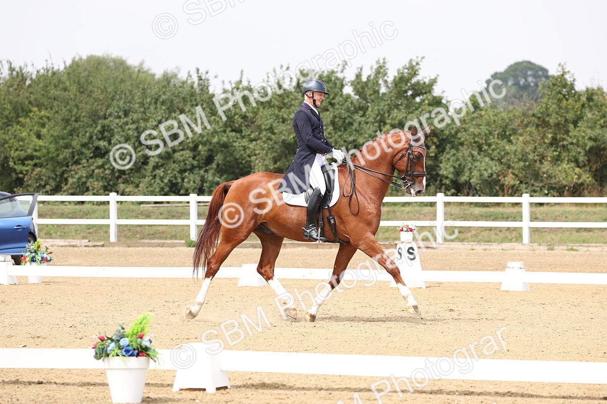 SBM_007378 - Class 9 - FEI INT I - 14.57-15.45