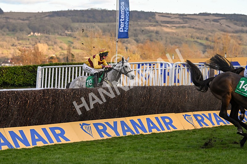 130325-Sine Nomine-WR-2101 - 13th March