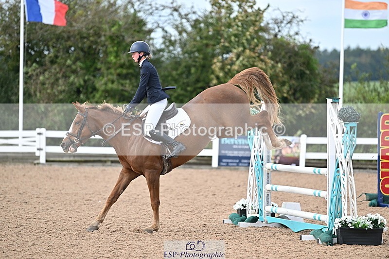 241005A-114853-03572 - SAT Cls 17 95cm Amateur Quali