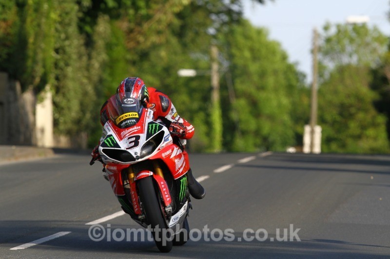Ian Hutchinson Yamaha / Milwaukee Yamaha - Tuesday Practice Solos