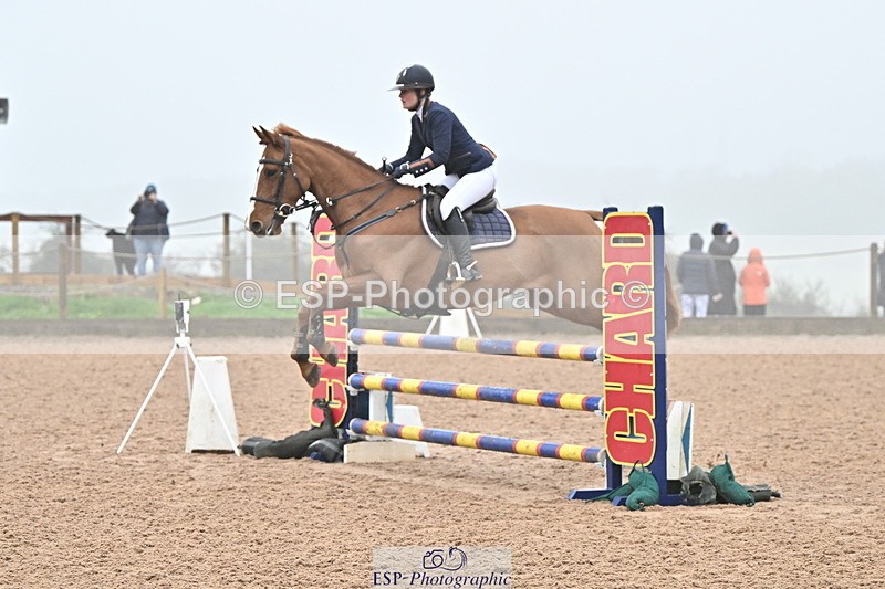 241103A-111237-06935 - SUN Cls 18 British Novice and 90cm Open