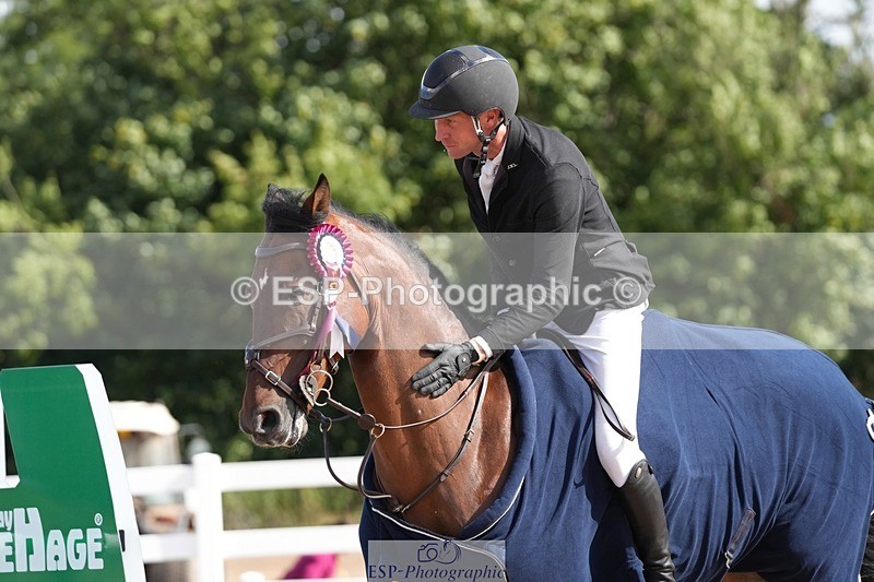 250720-095100-18239 - Cls16, 1 Star Silver Tour Accumulator