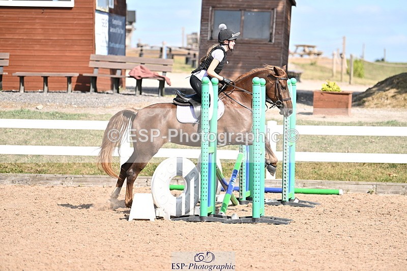 250821B-154523-00607 - Group B - Danielle