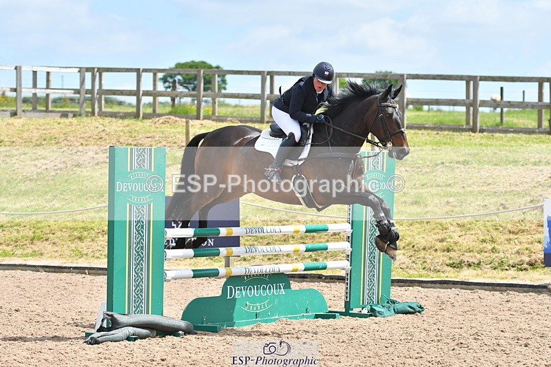 240609A-112057-04522 - Cls 17 Snr 1.05m Open