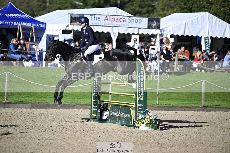 241026-113853-12510 - 002-Ellie.Fredericks-BRITANNIA'S.OLIVE