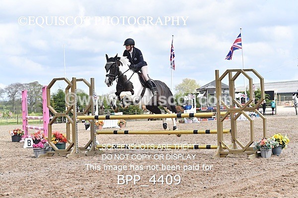 BPP_4409 - SUN CLASS 21 0.95m Amateur Championship Qualifier