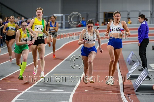 CEREL-925106 - Track Female Set Two