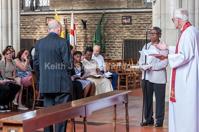 9SKJ9297 - Marian Astante.