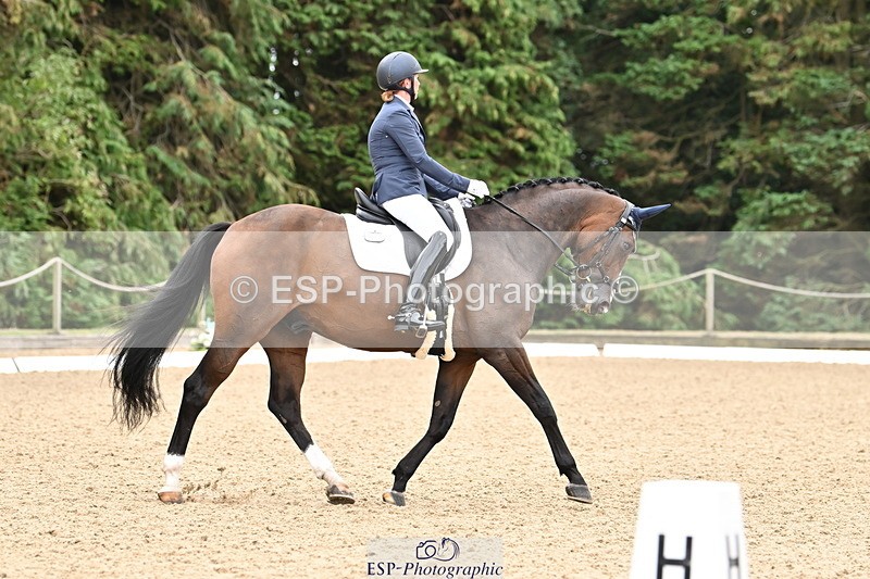 250808A-100649-00198 - 033-Tracey.Taylor-Gerben