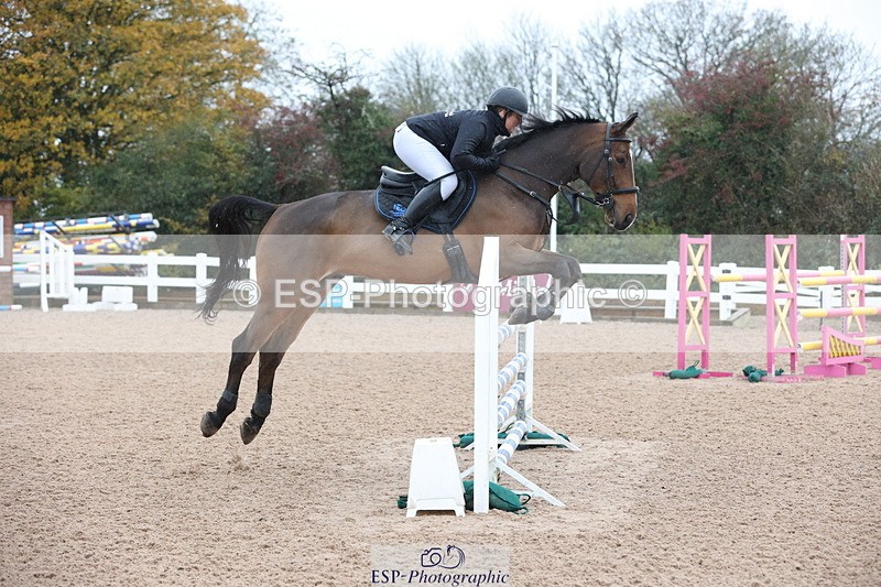 231112A-132612-04456 - Cls 20 Newcomers & 1.10m Open