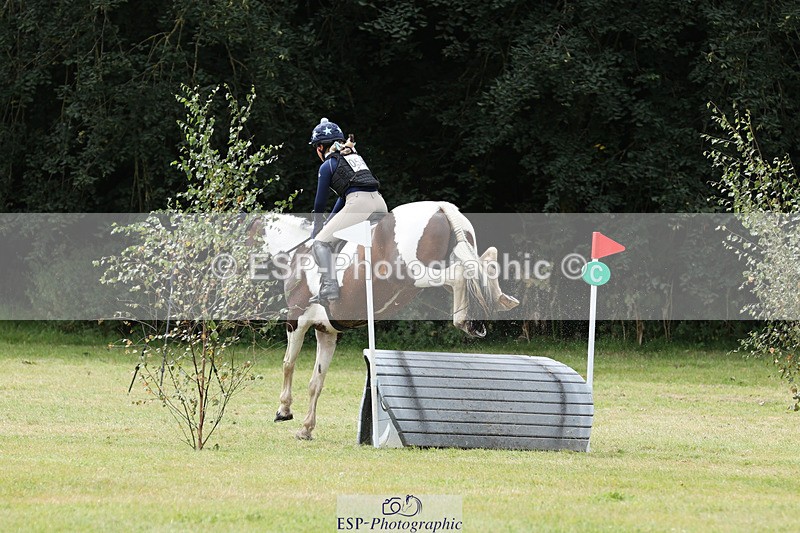 240825X-115537-32372 - 70cm XC 11.00 to 12.00