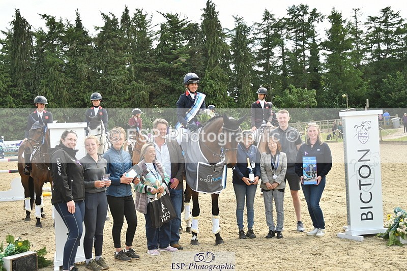 250525A-161257-18913 - Presentations Section C CCI 2 Star Long